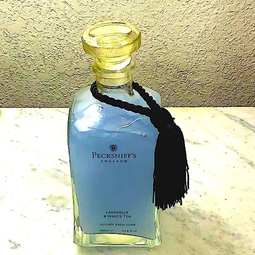 PECKSNIFF’S ENGLAND LAVENDER & WHITE TEA LUXURY BATH SOAK NEW 23.6oz GLASS